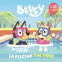 Bluey: The Pool/La Piscina (Bilingual English-Spanish Edition)